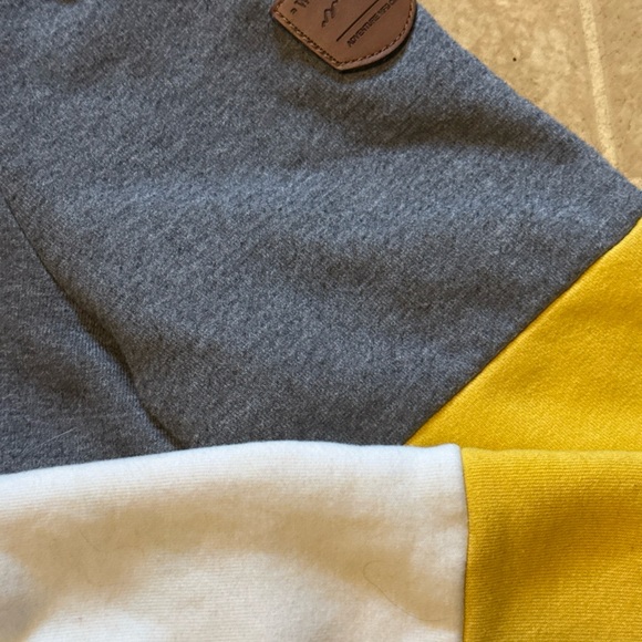 Wanakome Xander cowl neck color block hoodie - Picture 8 of 12